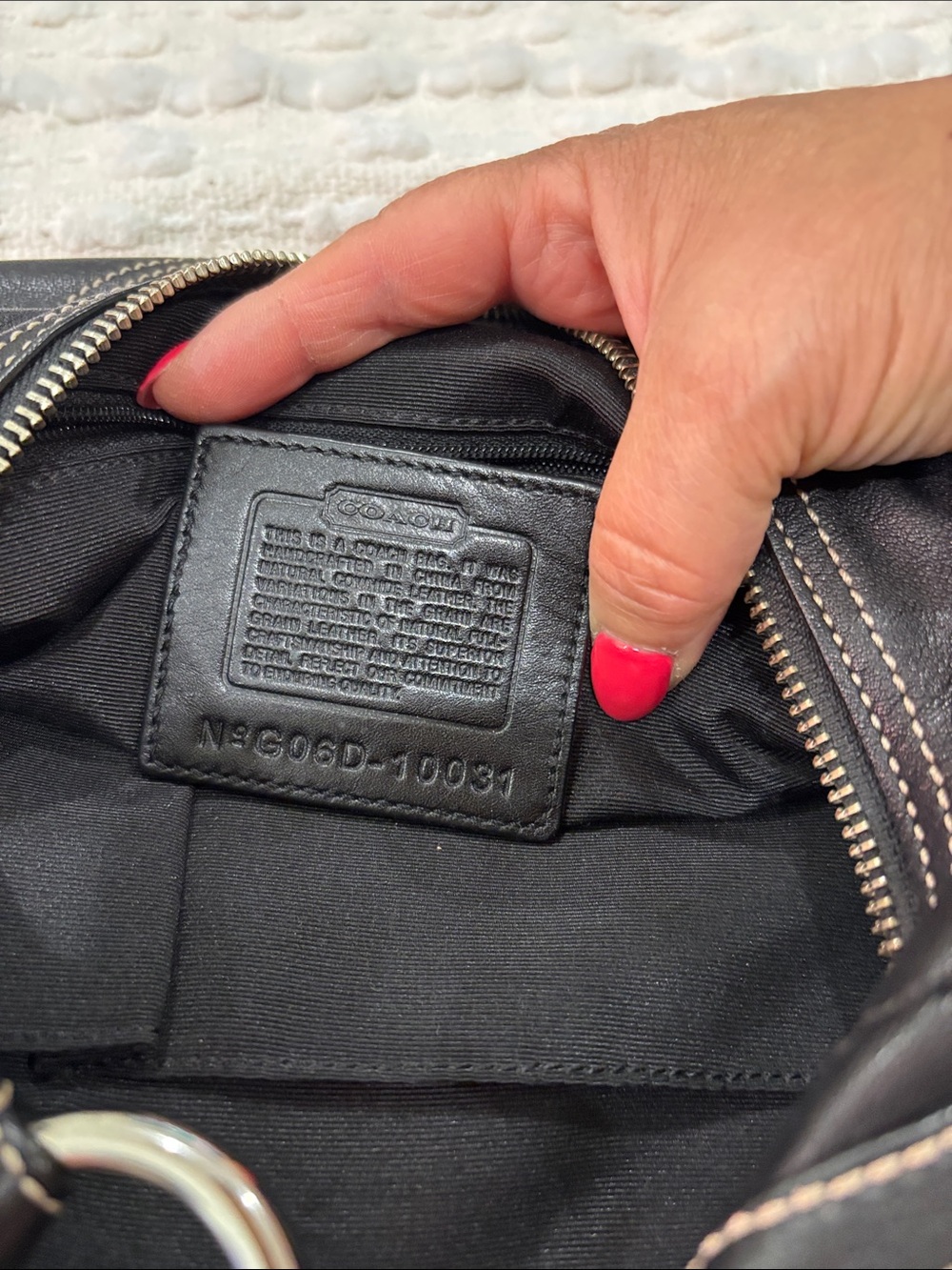 Coach Black Leather Crescent Shoulder Bag with White Contrast Stitching - Picture 2 of 8